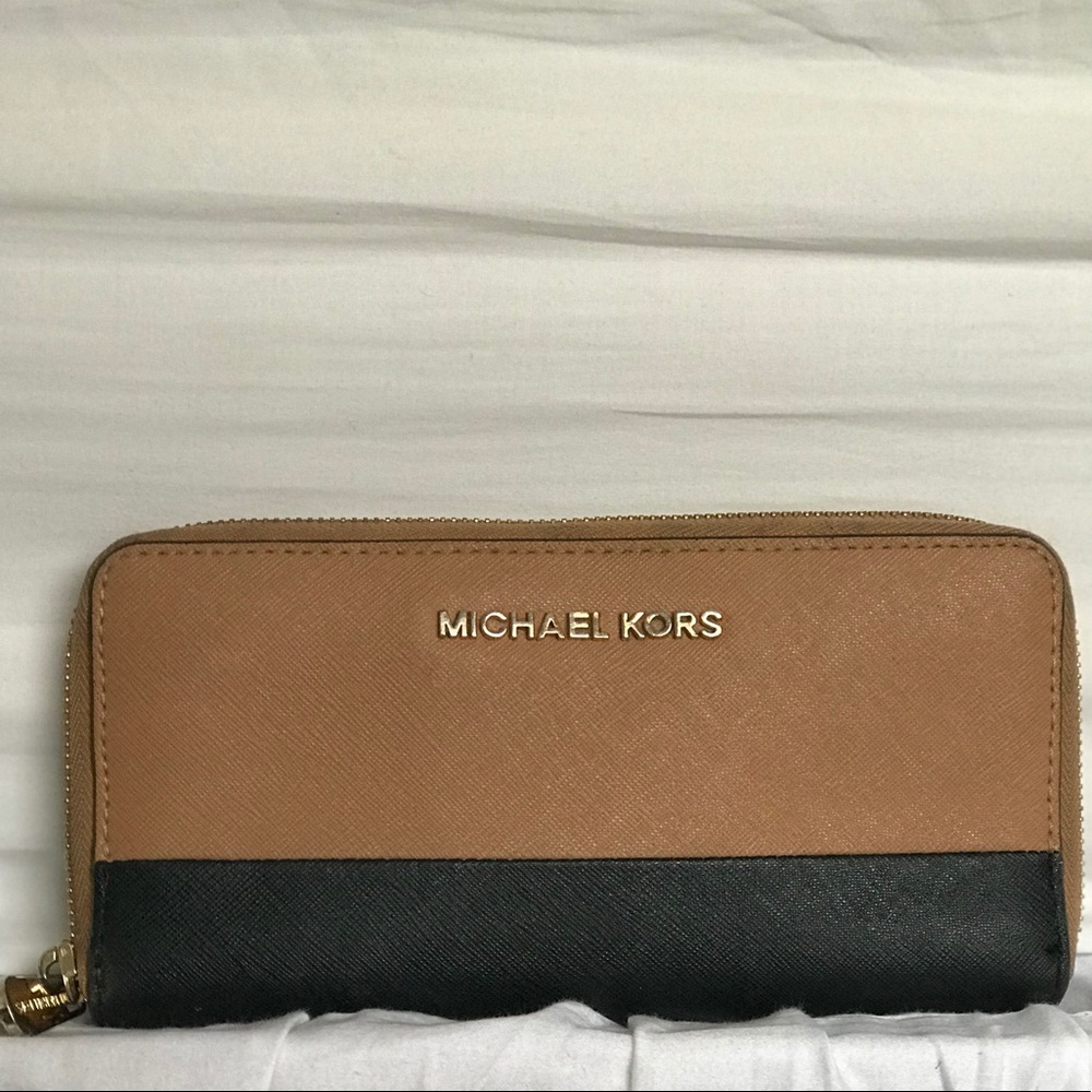 Michael Kors wallet